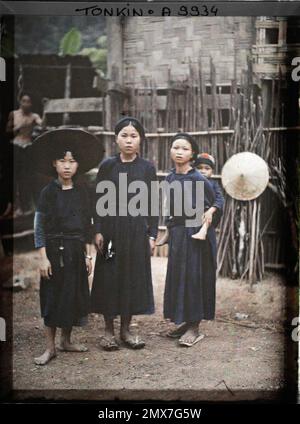 Lung-Phai, Tonkin, Indochina der thailändischen Frauen und Mädchen (Thô), Léon beschäftigt in Indochina Stockfoto