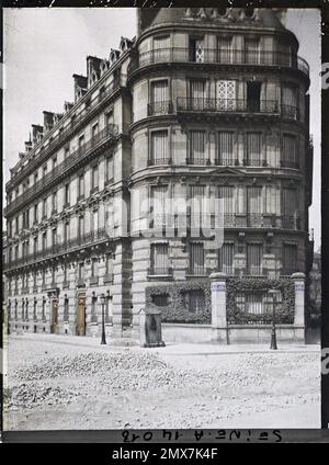 Paris (8. arr.), Frankreich La Place et la rue Francois Ier , Stockfoto