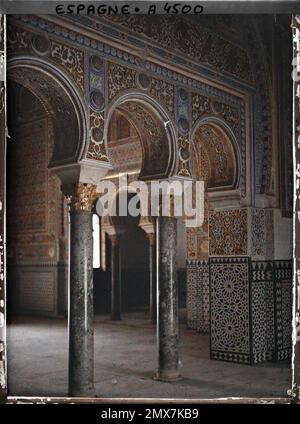 Sevilla, Spanien Alcazar: Arche de los Pavones ("der Pfauen") in der Show der embajadores ("Botschafter") oder im Thronsaal 1914 - Spanien - Auguste Léon - (Juni 15 - Juli 4) Stockfoto