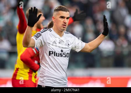 Carlos Daniel Lopez Huesca „Carlitos“ von Legia während des Spiels der polnischen PKO Ekstraklasa League zwischen Legia Warszawa und Korona Kielce im Marschall Jozef Pilsudski Legia Warschau Municipal Stadium. Endstand: Legia Warszawa 3:2 Korona Kielce. Stockfoto