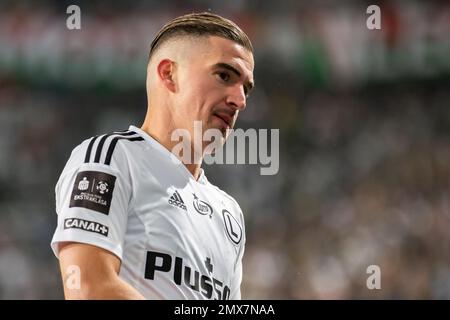 Carlos Daniel Lopez Huesca „Carlitos“ von Legia während des Spiels der polnischen PKO Ekstraklasa League zwischen Legia Warszawa und Korona Kielce im Marschall Jozef Pilsudski Legia Warschau Municipal Stadium. Endstand: Legia Warszawa 3:2 Korona Kielce. Stockfoto