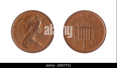 Beide Seiten der 1 britischen New-Penny-Münze (1976) mit dem gekrönten Porträt von Königin Elizabeth II., das die Girls of Great Britain and Ireland Diadem trägt. Stockfoto