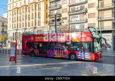 Ein Bild eines Stadtrundfahrt-Busses in Athen. Stockfoto