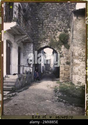 Saint-Macaire, Frankreich , 1920-1921 - Charente, Gironde, Basse - Pyrénées, Hautes Pyrénées - Fernand Cuville Stockfoto