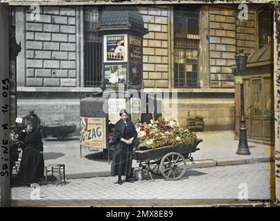 Paris (10. Arr.), Frankreich Les Merchants de Flowers vor den Baracken von Prince Eugène (derzeitige Kaserne Vérines) Place de la République oder Rue du Faubourg-du-Temple, Stockfoto