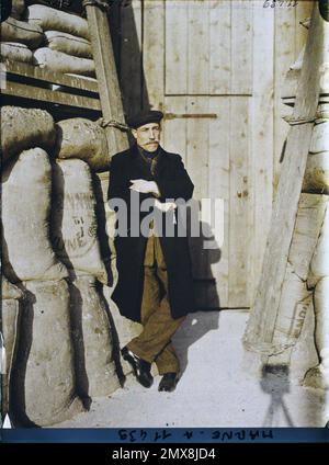 Reims, Marne, Champagne, Frankreich Portrait of Mr. Huart, Cathedral Guardian , 1917 - Marne - Fernand Cuville (fotografischer Teil der Armeen) Stockfoto