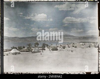 (Französisch - Aqaba , Arabie ( actuelle Jordanie ) Le Camp des Forces anglo-arabes , au Bord du golfe d' Aqaba). Stockfoto