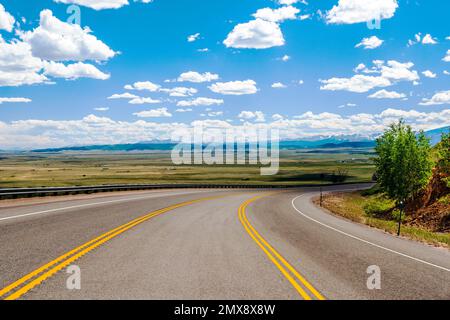 Blick westlich vom Highway 285 und vom südlichen Tal im Hochgebirge des South Park vom Kenosha Pass; Zentrum von Colorado; USA Stockfoto