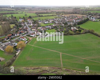 Fyfield, kleines Dorf Essex UK Hochwinkeldrohne, Luftfahrt, Blick aus der Luft, Vogelperspektive, Stockfoto