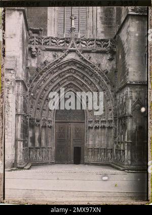 Saintes, Frankreich Portal de la Cathedral Saint-Pierre , 1920-1921 - Charente, Gironde, Basse - Pyrénées, Hautes Pyrénées - Fernand Cuville Stockfoto