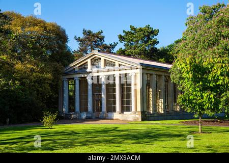 Das Nash Conservatory wurde ursprünglich auf dem Gelände des Buckingham Palace, Kew Gardens, London, Großbritannien, erbaut Stockfoto