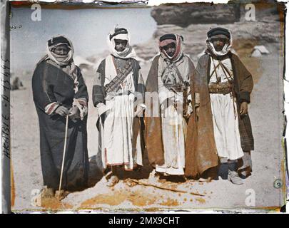 (Französisch - Quweira , Arabie ( actuelle Jordanie ) Groupe de Combattants des Forces arabes du royaume du Hedjaz). Stockfoto