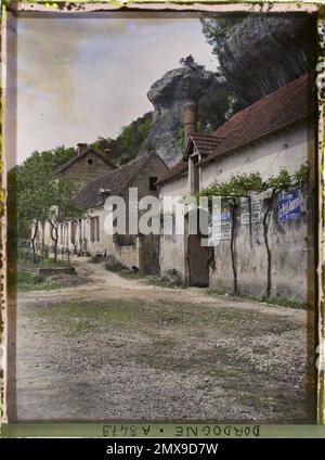 Les Eyzies, Dordogne, Frankreich , 1916 - Französische Provinzen - Jean Brunhes, Auguste Léon und Georges Chevalier - (April - Juli) Stockfoto