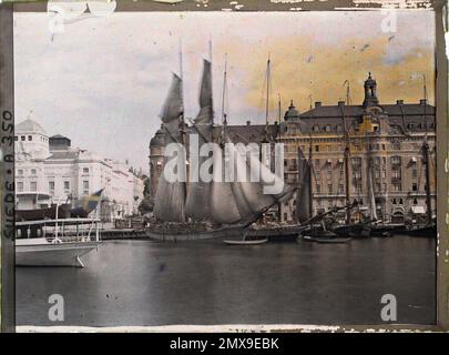 Stockholm, Suède Vue Partielle du Royal Dramatical Theater Depuis Le Bassin de Nybroviken , 1910 - Reise von Albert Kahn und Auguste Léon in Skandinavien - (9. August - 14. September) Stockfoto