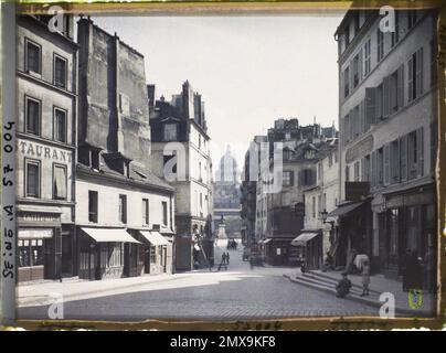 Paris (5), Frankreich La Rue du Haut-Pavé an der Kreuzung der Straßen La Bûcherie auf der rechten Seite, Grandes-degrés auf der linken Seite und Frédéric-Sauton gegenüber, Richtung Panthéon, Stockfoto