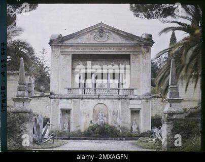 Rom, Italien Fontaine in den Vatikanischen Gärten (?) , 1921 Cap Martin, Italien, Cap Martin - Auguste Léon (Feb.-April) Stockfoto