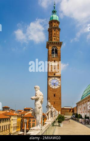 Torre Bissara in der ehemaligen Basilika Palladiana, Piazza dei Signori, herrliches Zentrum mit Palladios Hauptwerk, Vicenza, Veneto Stockfoto