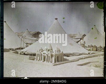 Ismailien, Ägypten, Afrika Zelte der Auswärtigen Legion (armenische Soldaten) im Fährlager, 1918 - Naher Osten, Ägypten, Palästina, Zypern - Paul Castelnau (fotografischer Teil der Armeen) - (Januar 9 - Oktober 6) Stockfoto