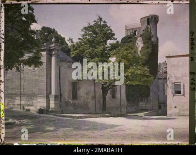 Uzès, Frankreich Herzogliches Schloss, bekannt als Herzogtum , 1916 - Französische Provinzen - Jean Brunhes, Auguste Léon und Georges Chevalier - (April - Juli) Stockfoto