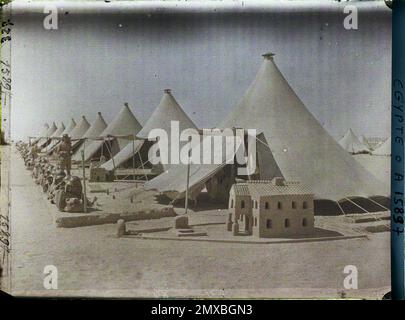 Ismailien, Ägypten, Afrika Zelte der Auswärtigen Legion (armenische Soldaten) im Fährlager, 1918 - Naher Osten, Ägypten, Palästina, Zypern - Paul Castelnau (fotografischer Teil der Armeen) - (Januar 9 - Oktober 6) Stockfoto