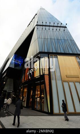 Das moderne Einkaufszentrum Tokyu plaza in Ginza, Tokio, Japan. Stockfoto