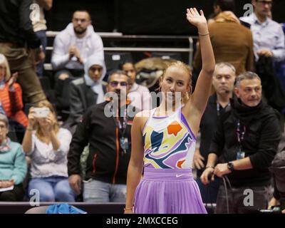 Lyon, Frankreich - 02/02/2023, Anastasia Potapova (RUS) nach dem Sieg gegen Clara Burel (FRA) bei den Open 6E Sens - Metropole de Lyon, WTA 250 Tennis Turnier am 2. Februar 2023 im Palais des Sports de Gerland in Lyon, Frankreich - Photo Patrick Cannaux / DPPI Stockfoto