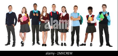 Kinder in Schuluniformen auf weißem Hintergrund. Bannerdesign Stockfoto