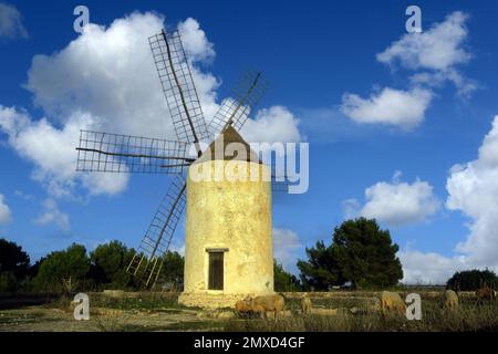 Alte Windmühle La Mola, Spanien, Balearen, Formentera Stockfoto