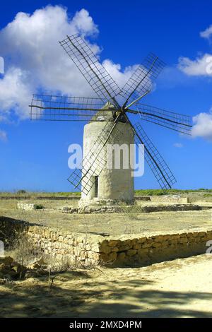 Alte Windmühle La Mola, Spanien, Balearen, Formentera Stockfoto