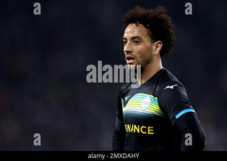 Felipe Anderson von SS Lazio schaut auf das Viertelfinalspiel von Coppa Italia zwischen dem FC Juventus und der SS Lazio im Allianz-Stadion am 2. Februar 2023 in Turin, Italien . Stockfoto