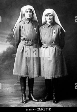 Elsie Knocker und Mairi Chisholm, die „Madonnas von Pervyse“, WW1 Stockfoto