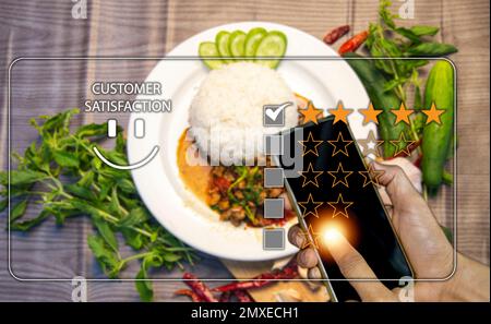 Konzepte, Bewertungen und Lebensmittelrezensionen Stockfoto