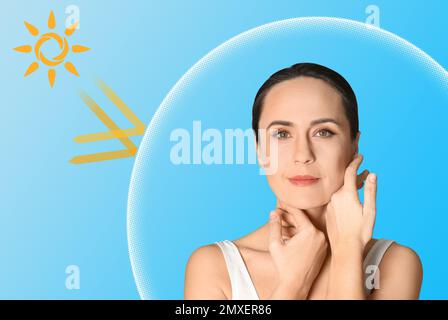 Darstellung von Sonnenschutzschicht und schöner reifer Frau mit gesunder Haut auf blauem Hintergrund Stockfoto