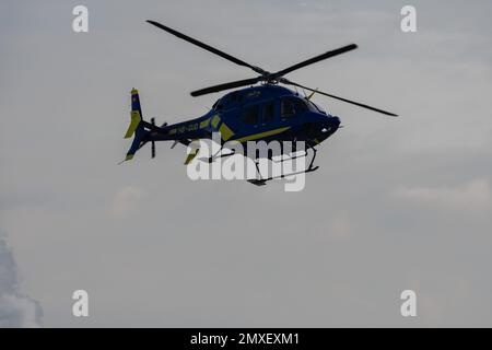 Zürich, Schweiz, 20. Januar 2023 Bell 429 Global Ranger Helikopter am internationalen Flughafen Stockfoto