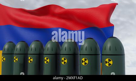 Atomraketen und armenische Flagge im Hintergrund. Raketen mit Sprengköpfen sind startbereit. Raketenabwehr. Atomwaffen, chemische Waffen. Radiatio Stockfoto