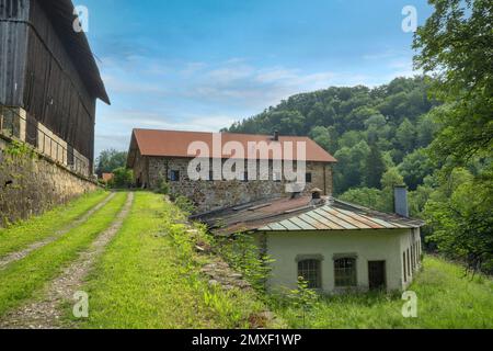 Achthal in der Gemeinde Teisendorf, Bayern, Deutschland , die alten Industriegebäude Stockfoto