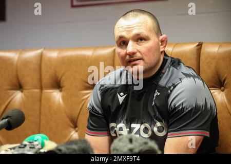 Cardiff, Wales. 03. Februar 2023. Principality Stadium, Cardiff, Wales: 3. Februar 2023; Six Nations International Rugby Wales versus Ireland Captains Run; Ken Owens von Wales während der Pressekonferenz Credit: Action Plus Sports Images/Alamy Live News Stockfoto