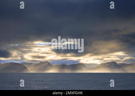 Sørkappland / Sørkapp Land / Sorkapp Land, südlich von Hornsund im südlichen Teil von Spitsbergen / Svalbard bei Sonnenuntergang Stockfoto