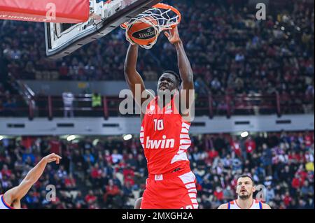 Piräus, Griechenland. 03. Februar 2023. 10 MOUSTAPHA FALL von Olympiacos Piraeus während der Euroleague Runde 23, Spiel zwischen Olympiacos Piraeus und Anadolu Efes im Friedens- und Freundschaftsstadion am 3. Februar 2023 in Athen, Griechenland. Kredit: Live Media Publishing Group/Alamy Live News Stockfoto