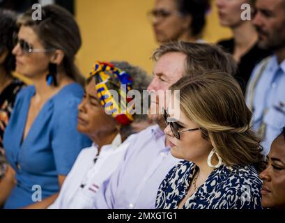 WILLEMSTAD - König Willem-Alexander, Königin Maxima und Prinzessin Amalia besuchen die Aufführung der Tula Revolt im Landhuis Knip auf Curacao. Die Kronprinzessin hat eine zweiwöchige Einführung in die Länder Aruba, Curacao und St. Maarten und die Inseln, die die karibischen Niederlande bilden: Bonaire, St. Eustatius und Saba. ANP REMKO DE WAAL netherlands Out - belgien Out Credit: ANP/Alamy Live News Stockfoto