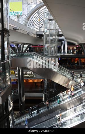 Innenansicht des berliner Hauptbahnhofs, Deutschland, Berlin Stockfoto