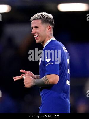 Chelsea's Enzo Fernandez am Ende des Premier League-Spiels auf der Stamford Bridge, London. Foto: Freitag, 3. Februar 2023. Stockfoto