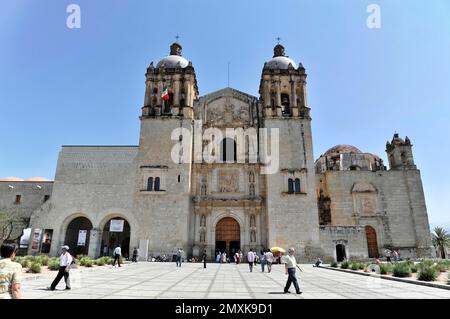 Kirche des ehemaligen Dominikanischen Klosters Santo Domingo in Oaxaca de Juárez, Oaxaca, Mexiko, Mittelamerika Stockfoto