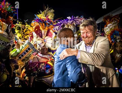 WILLEMSTAD - König Willem-Alexander, Königin Maxima und Prinzessin Amalia besuchen das Jump-in Tumba Festival auf Curacao. Die Kronprinzessin hat eine zweiwöchige Einführung in die Länder Aruba, Curacao und St. Maarten und die Inseln, die die karibischen Niederlande bilden: Bonaire, St. Eustatius und Saba. ANP REMKO DE WAAL netherlands Out - belgien Out Credit: ANP/Alamy Live News Stockfoto