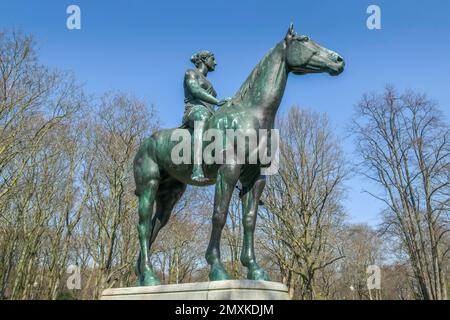 Bronzefigur Amazonas auf dem Pferderücken, Tiergarten, Mitte, Berlin, Deutschland, Europa Stockfoto