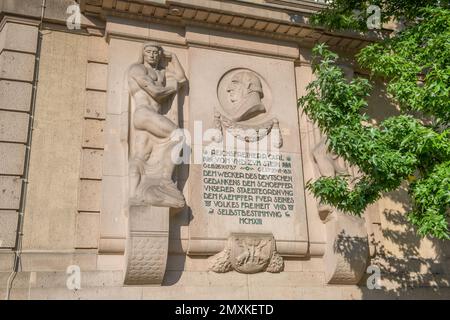 Monument, Baron Carl von und zum Stein, Rathaus Schöneberg, John-F. - Kennedy-Platz, Schöneberg, Berlin, Deutschland, Europa Stockfoto