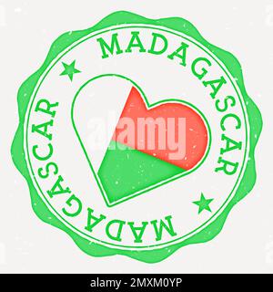 Madagaskar Heart Flag Logo. Ländername Text um Madagaskar Flagge in Herzform. Abbildung des Strahlungsvektors. Stock Vektor