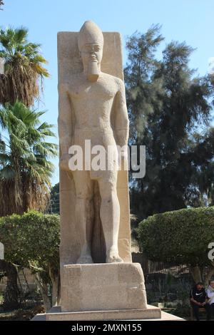 Statue von Ramses II. Im mit Rahina Museum Stockfoto