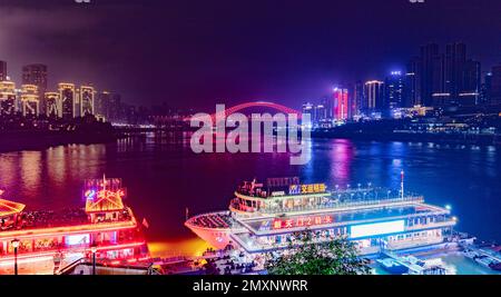 Sichuan chongqing Chaotianmen Werft bei Nacht Stockfoto