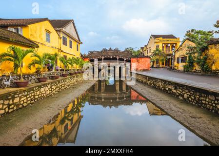 Japanische überdachte Brücke, auch bekannt als Lai Vien Kieu, in hoi an, vietnam Stockfoto